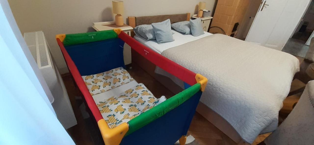 Ferienwohnung Ekszerdoboz Apartman Erlau Exterior foto